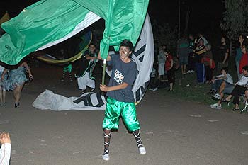 muy bueno con la bandera - atlantida 2012