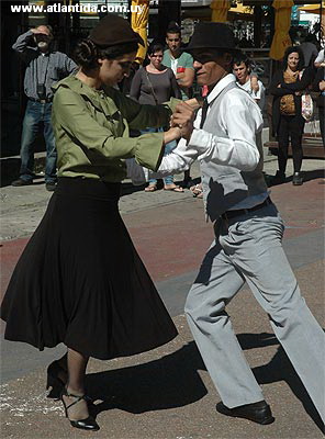 una tarde a todo tango en atlantida