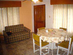 354 living 02
